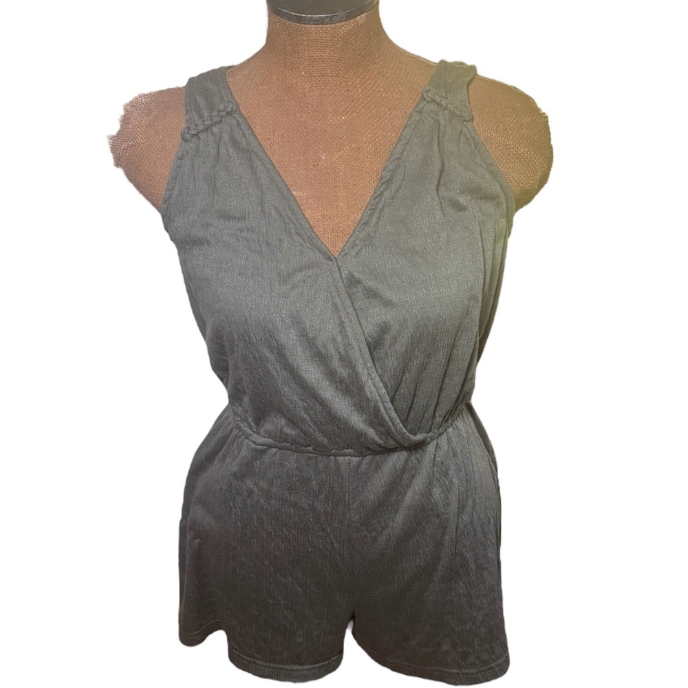 Stylish Green Sleeveless Romper Size S